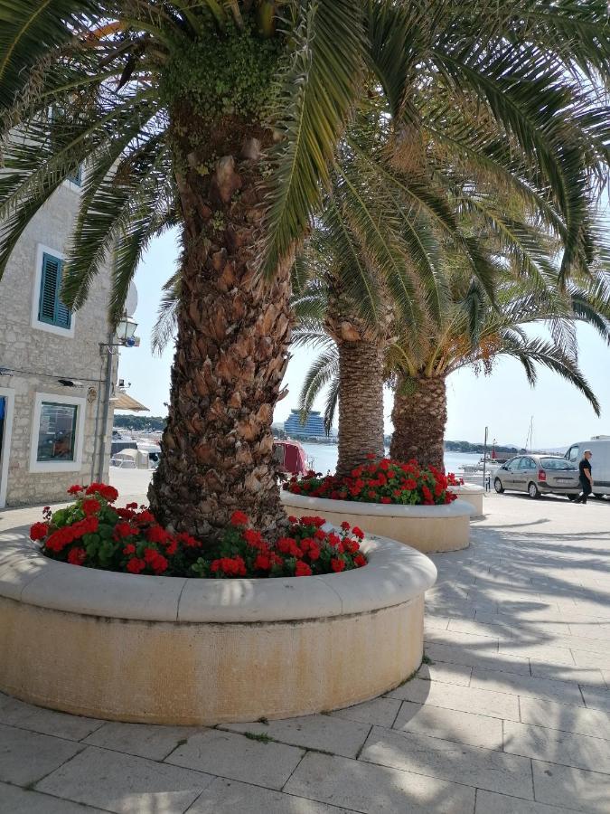 Haeuschen Am Meer Vodice Eksteriør billede